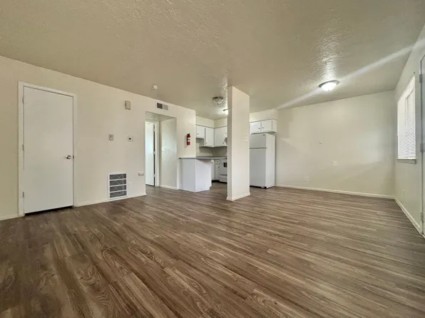 8101 Marble Ave NE, Albuquerque, NM 87110