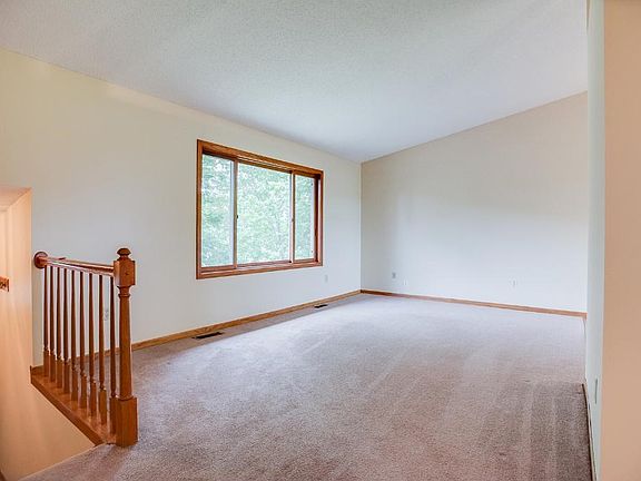 3rd image of 763 Liberty Heights Dr
