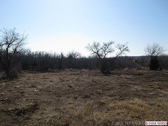 2nd image of Hobbs Creek Rd