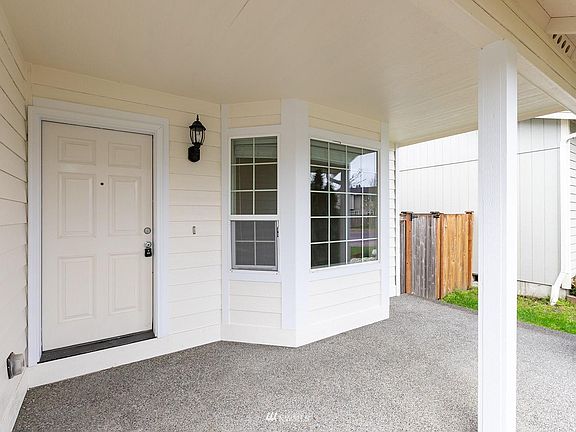 2nd image of 9141 Mountain Sunrise St SE