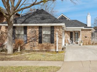 2941 Eagles Nest Dr, Bedford, TX 76021