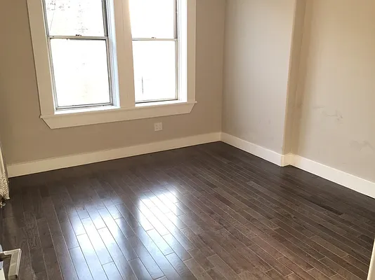 Rented by Zuz Realty | media 11