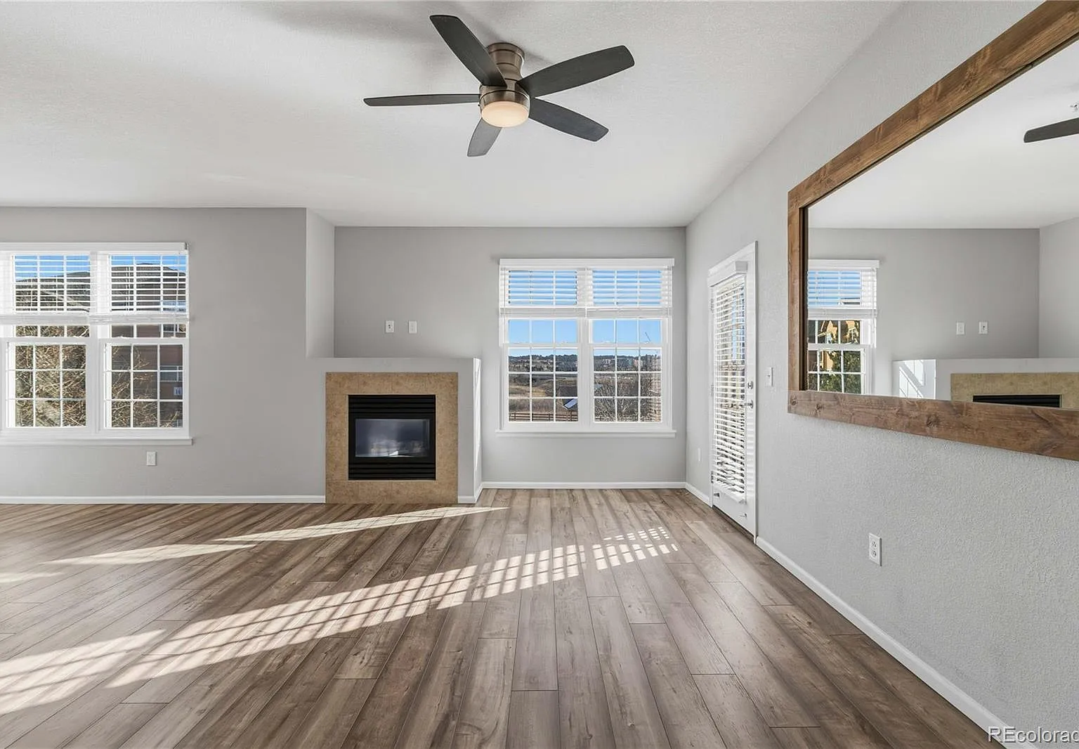 2 bed, 2.0 bath, 1180 sqft, $2,000 — Photo 4
