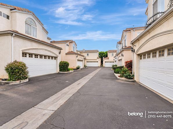 17743 Merridy St, Northridge, CA 91325