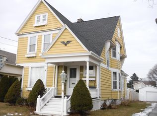 1123 S 8th St, Manitowoc, WI 54220