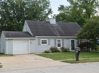 721 Meadow Ln, Greenfield, IN 46140