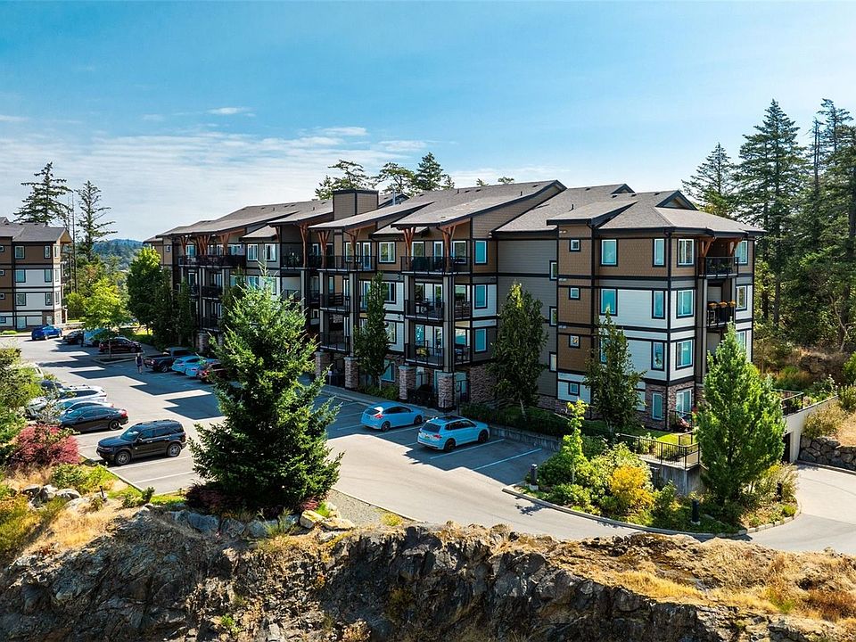 1st image of 286 Wilfert Rd #310