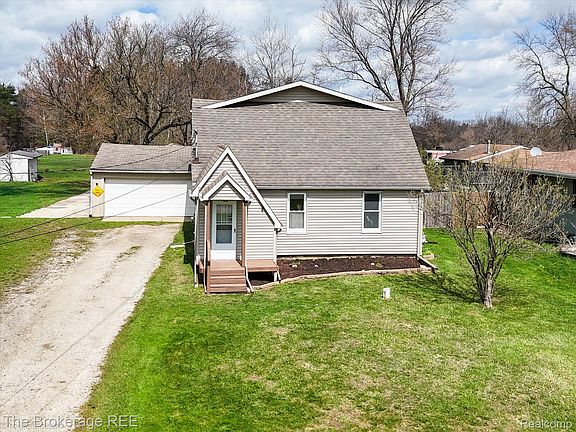 2nd image of 7095 Kessling St