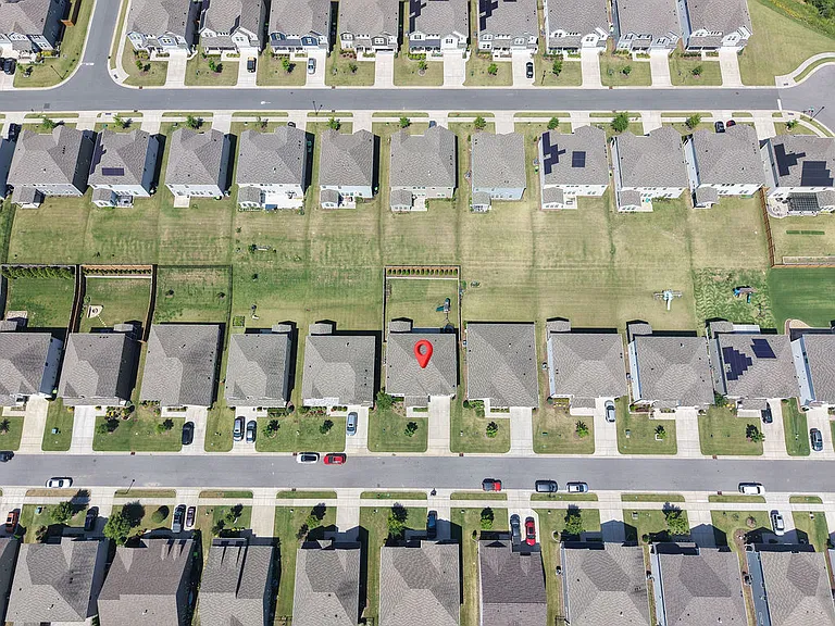 2520 Elm Grant Dr — Photo 36