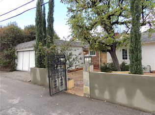 22450 Macfarlane Dr, Woodland Hills, CA 91364