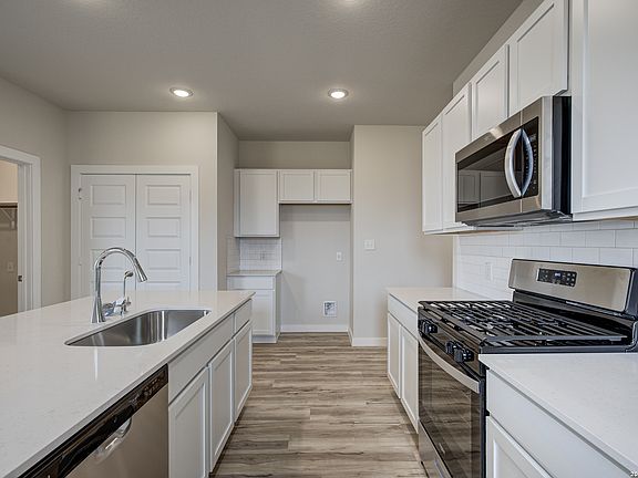 6th image of this home