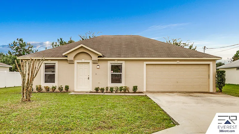 5 Lancelot Dr