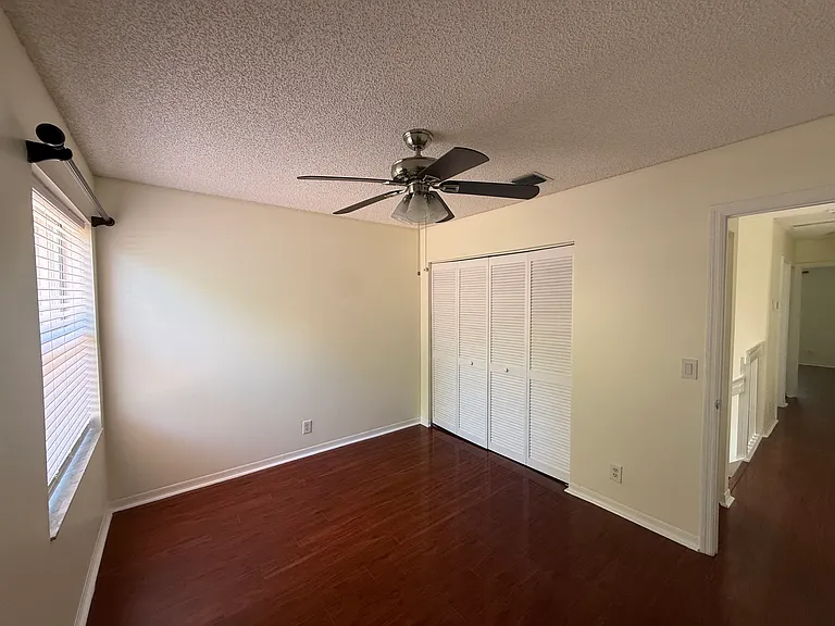 6711 Green Island Cir — Photo 23