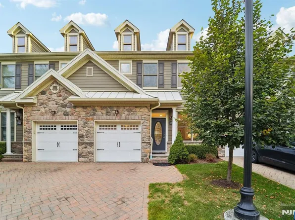 1704 Whitney Ln #1704, Allendale, NJ 07401