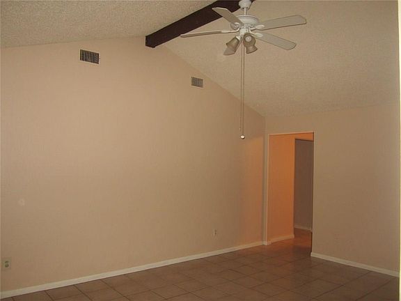 2nd image of 5018 Wingfoot Ln APT A
