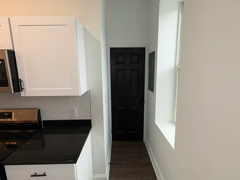2028 Druid Hill Ave — Photo 41