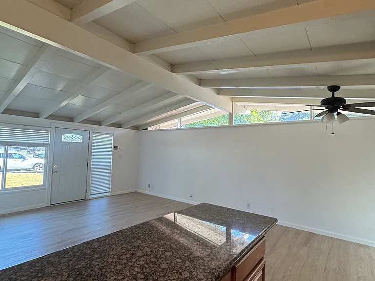 1531 Minnesota St — Photo 11