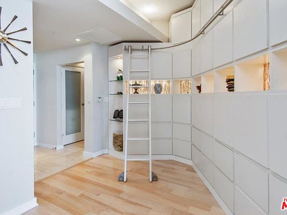 3rd image of 13700 Marina Pointe Dr Unit 1908