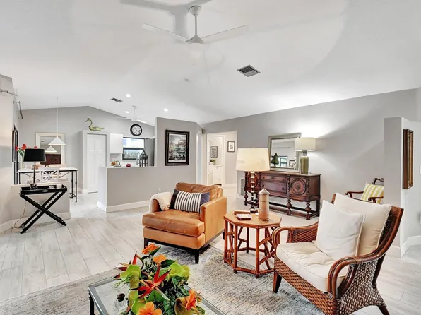 1455 NW 23rd Lane, Delray Beach, FL 33445