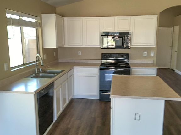 5th image of 14826 W Caribbean Ln