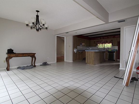 4th image of 1247 Ainsworth Dr