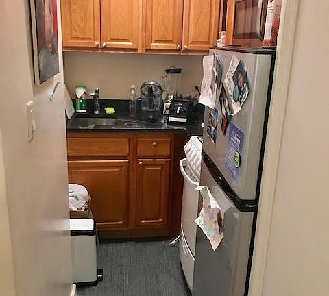 3rd image of 231 W 25th St APT 3E