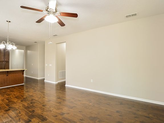5th image of 7408 Azalea Cove Cir