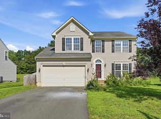 6678 Clarkes Meadow Dr, Bealeton, VA 22712