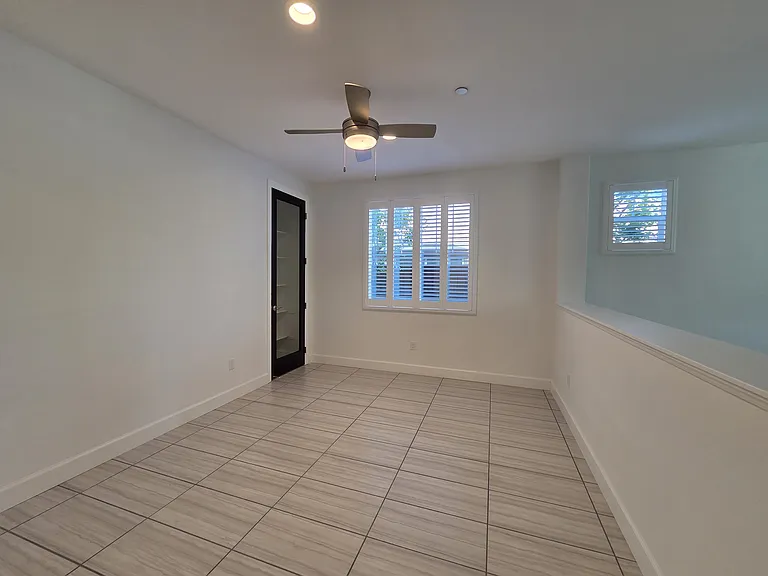 953 Kennedy Dr — Photo 12