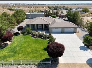 411 E Harris Farm Rd, Pahrump, NV 89060