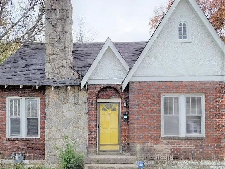 1032 Mansfield St — Photo 10