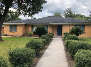 604 W James Ave, Baytown, TX 77520