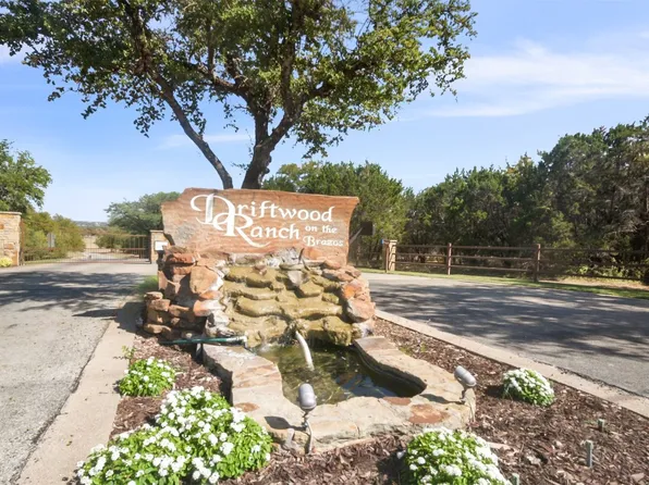 136 Westmeadow Ln, Weatherford, TX 76087