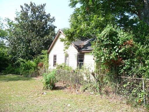 2nd image of 3868 Robinson Rd