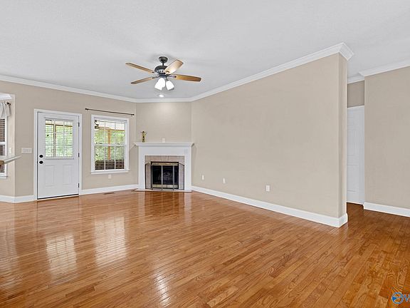 5th image of 130 Stoney Mountain Dr