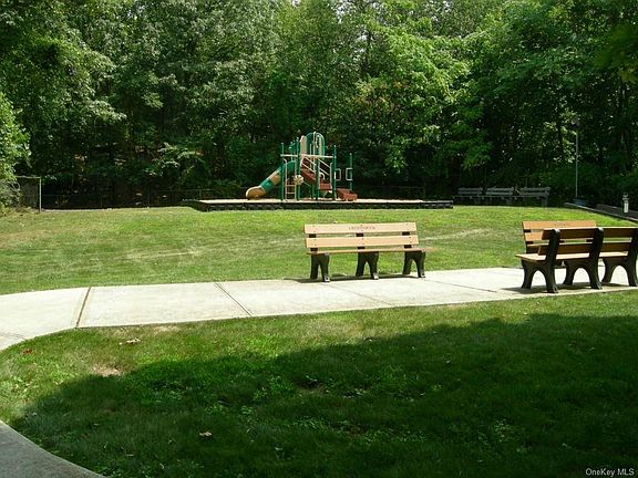 4th image of 120 Dehaven Dr APT 430