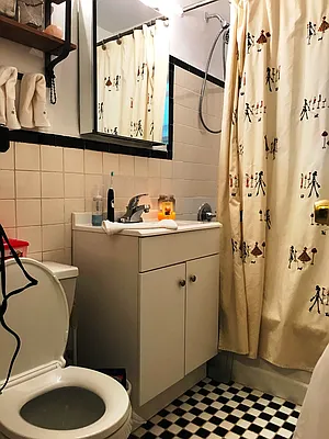 Rented by Prime Realty | media 42