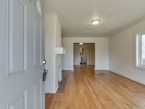 3rd image of 2317 N Woodward Ave