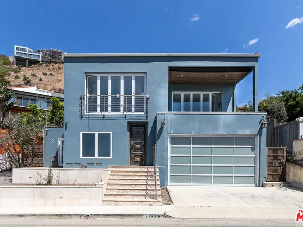 17725 Revello Dr, Pacific Palisades, CA 90272