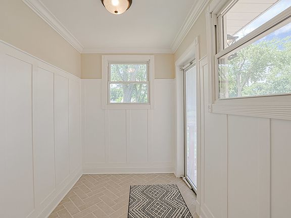 5th image of 3910 Eagle Ln