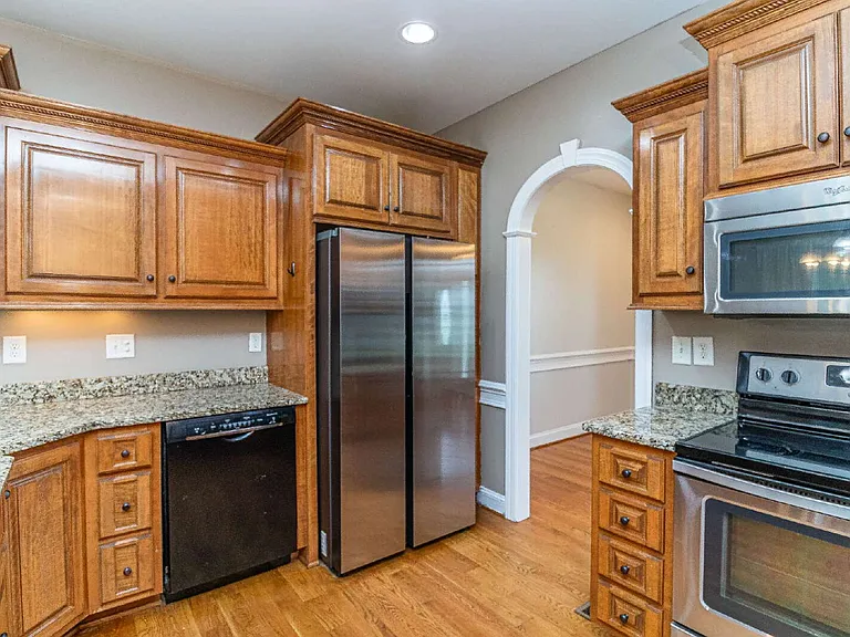 303 Glenn Laurel Dr — Photo 11