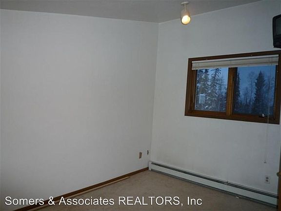 5th image of 660 Wilcox Ave