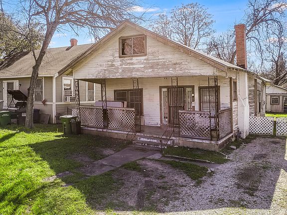 3rd image of 314 E WHITTIER ST