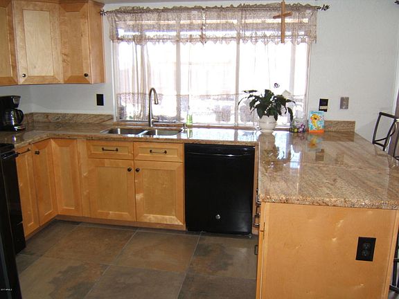 5th image of 5501 W Altadena Ave