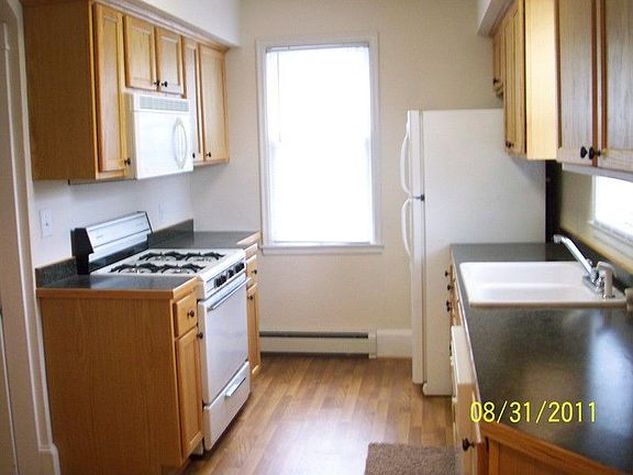 2nd image of 2718 Queen Ave N
