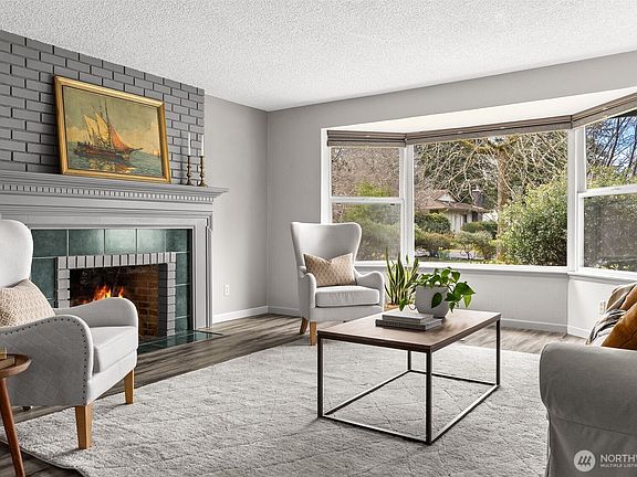 5th image of 5905 Woodlake Drive W
