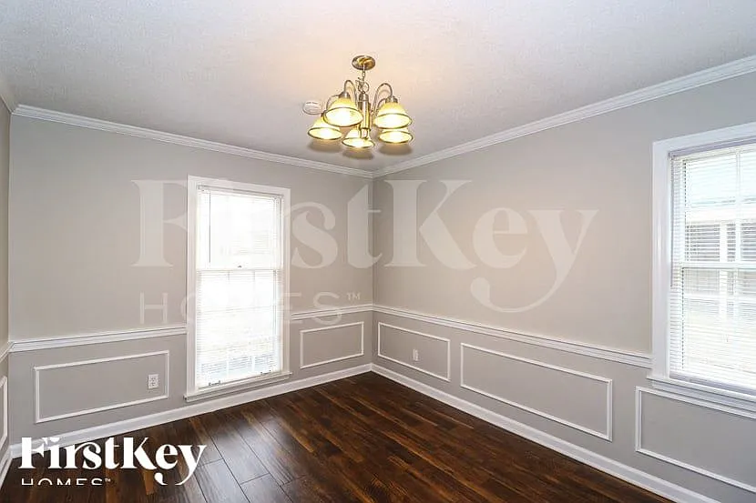 3 bed, 2.0 bath, 1762 sqft, $2,140 — Photo 4