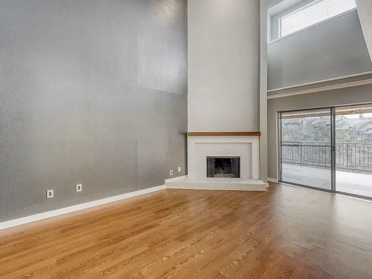 8200 Neely Dr #214 — Photo 4