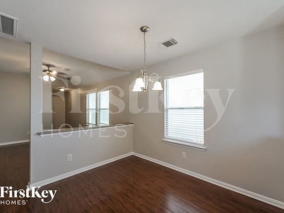 4th image of 6315 Austinville Dr