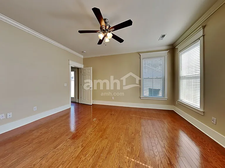 232 Cameron St — Photo 13